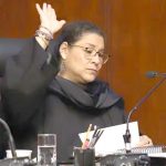 LENIA BATRES ROMPE PARADIGMAS: “ES MENTIRA QUE SE NECESITE CARRERA JUDICIAL” Y VA POR LA PRESIDENCIA DE LA CORTE