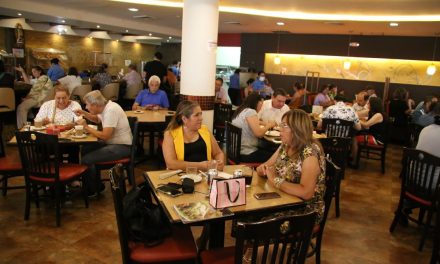 LLAMADO A RESTAURANTES: NO INFLAR PRECIOS, SÍ CONQUISTAR AL TURISTA DEL MUNDIAL