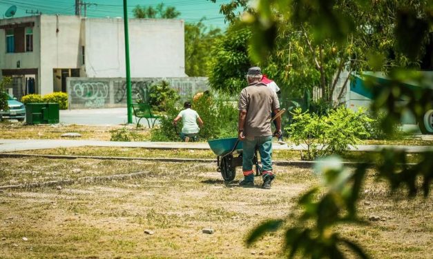 GERARDO MAZA ENTREGA PLAZA VIRGEN DEL CARMEN RENOVADA EN EL JARAL 6º SECTOR