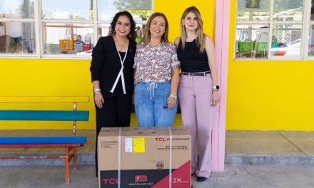 MELISA PEÑA LLEVA APOYOS A ESCUELAS DE VILLALDAMA PARA MEJORAR ESPACIOS EDUCATIVOS