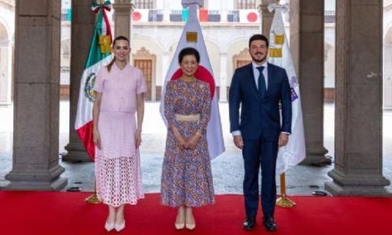 PALACIO FE CANTERA RECIBE A LA PRINCESA HISAKO DE TAKAMADO EN LA ANTESALA DEL JAPÓN VS TÚNEZ