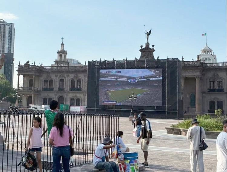 EXPLANADA DE LOS HÉROES Y PARQUE DEL AGUA TRANSMITIRÁN EL MÉXICO VS CHEQUIA EN MEGAPANTALLAS