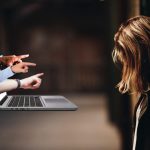 SENADO ADVIERTE SOBRE LA EXPANSIÓN DE LOS DISCURSOS DE ODIO EN PLATAFORMAS DIGITALES