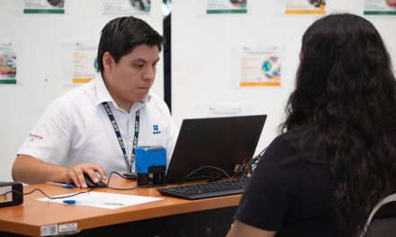 DAVID CASTILLO LOGRA ALIANZA HISTÓRICA Y LLEVA POR PRIMERA VEZ MÓDULOS DEL SAT A FACDYC