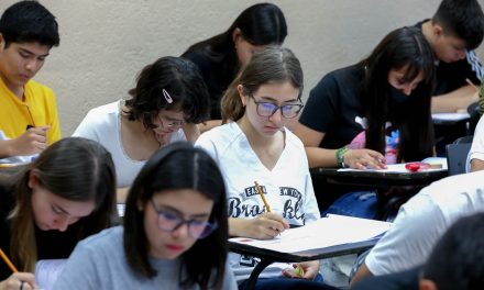 MÁS DE 45 MIL JÓVENES PRESENTAN EXAMEN PARA ENTRAR A PREPAS DE LA UANL