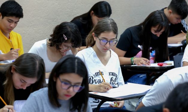 MÁS DE 45 MIL JÓVENES PRESENTAN EXAMEN PARA ENTRAR A PREPAS DE LA UANL