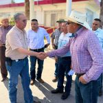 JUAN MORTON RESPALDA A PRODUCTORES DE ANÁHUAC CON APOYO PARA TRASLADO DE FERTILIZANTES