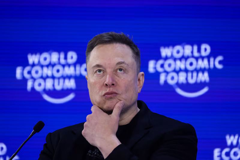 ELON MUSK DISPARA SU RIQUEZA, YA ROZA EL BILLÓN DE DÓLARES