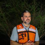 RAÚL LOZANO SIEMBRA FUTURO CON UN SABINO GIGANTE EN EL CORREDOR VERDE CONSTITUCIÓN