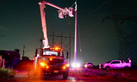 FRANCISCO ESQUIVEL COORDINA CON CFE REPARACIÓN DE INFRAESTRUCTURA ELÉCTRICA EN PESQUERÍA
