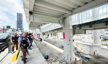 PESE A CLAUSURA, CONTINÚA OBRA EN EL PUENTE LA VIRGEN Y OBSTRUYE CAUCE