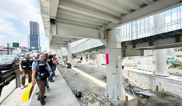 PESE A CLAUSURA, CONTINÚA OBRA EN EL PUENTE LA VIRGEN Y OBSTRUYE CAUCE