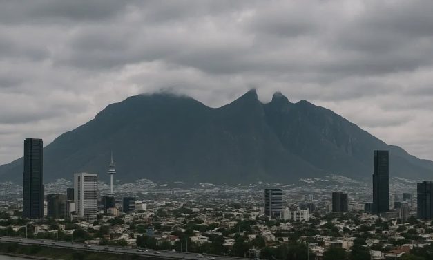 LLOVIZNAS POR LA MAÑANA Y TEMPERATURA MÁXIMA DE 31°C EN MONTERREY