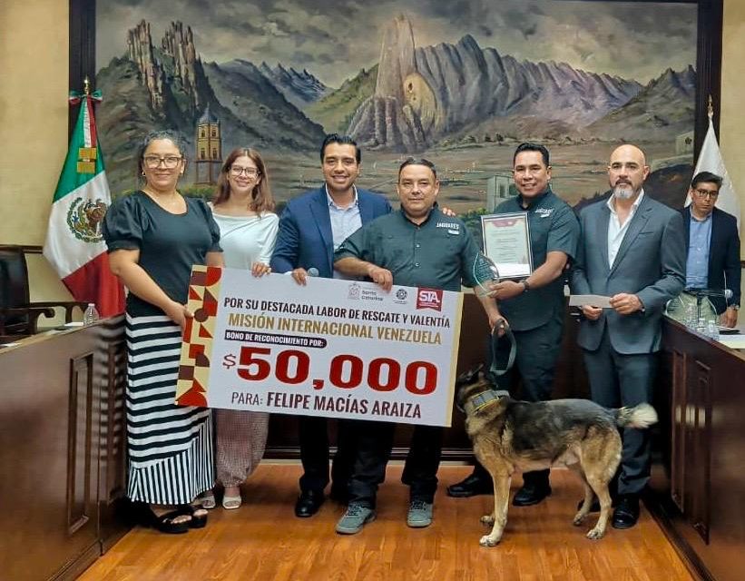 JESÚS NAVA RECONOCE A LA UNIDAD K9 JAGUARES POR MISIONES DE RESCATE EN VENEZUELA