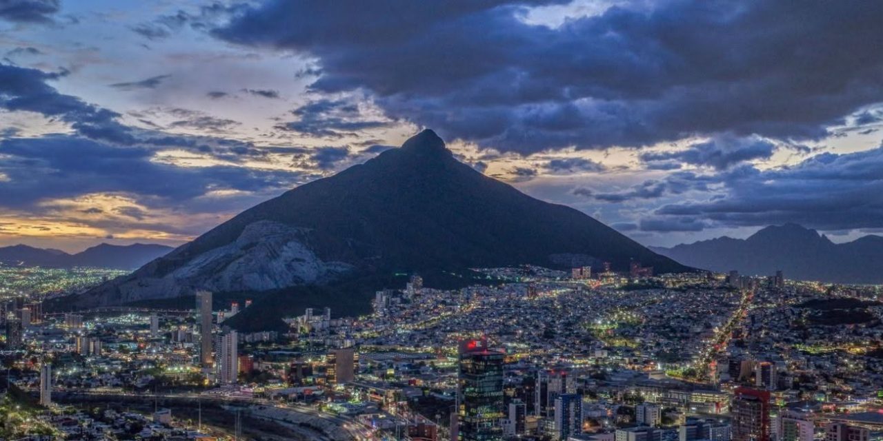 CONGRESO DE LA UNIÓN ORDENA REVISAR OCHO DESARROLLOS INMOBILIARIOS EN LAS FALDAS DEL CERRO DE LAS MITRAS