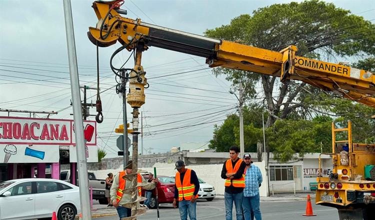 JOSÉ ANTONIO QUIROGA INICIA OBRA PARA TRANSFORMAR LA AVENIDA BENITO JUÁREZ EN ESCOBEDO