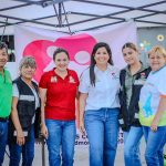 PAULINA VIGIL DE SALAZAR LLEVA APOYOS ALIMENTARIOS A FAMILIAS DE LA COLONIA RAÚL CABALLERO