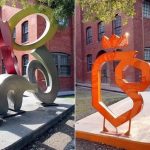 RETIRAN ESCULTURA ATLAS MELODY PARA INSTALAR UN TOTEM DE LA ADMINISTRACION