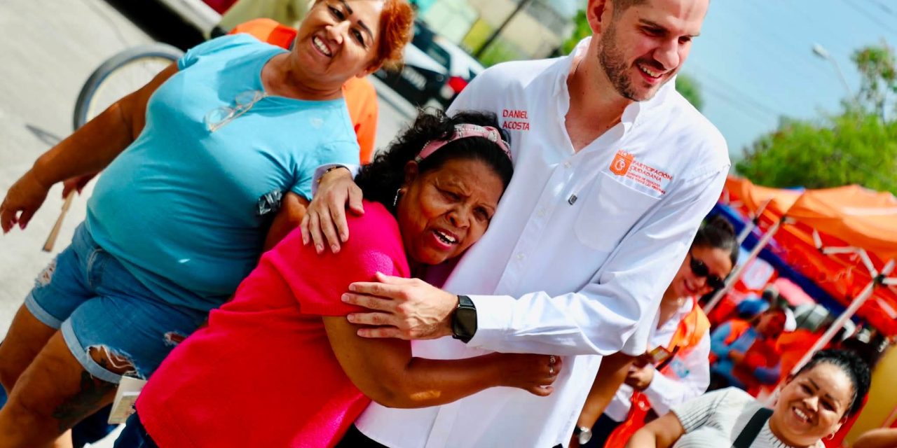 DANIEL ACOSTA LLEVA ATENCIÓN A LAS FAMILIAS DE VALLE DE SANTA LUCÍA