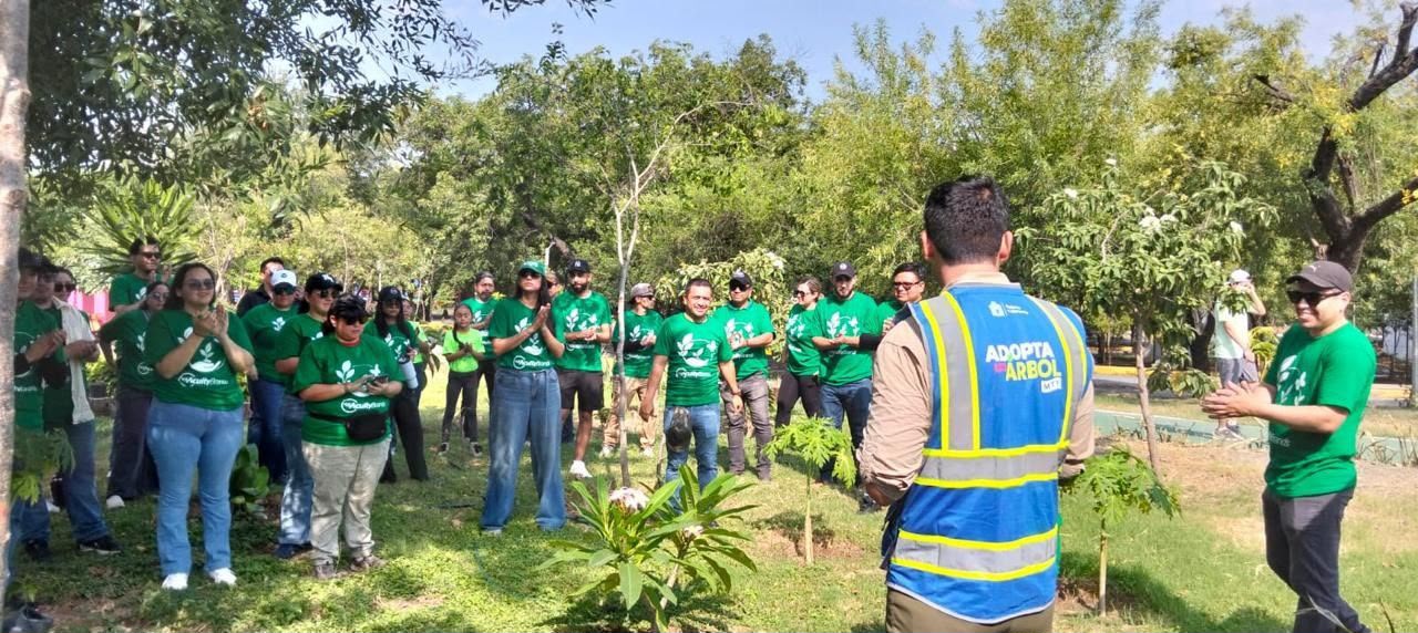 REALIZAN JORNADA DE FORESTACIÓN EN EL PARQUE ESPAÑA DE MONTERREY CON 80 ÁRBOLES NATIVOS