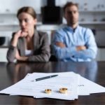 PROPONEN CONDICIONAR DIVORCIO EN NUEVO LEÓN A ACUERDO DE PENSIÓN Y CONVIVENCIA DE MENORES