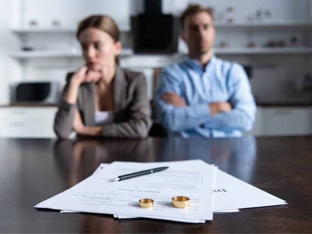 PROPONEN CONDICIONAR DIVORCIO EN NUEVO LEÓN A ACUERDO DE PENSIÓN Y CONVIVENCIA DE MENORES