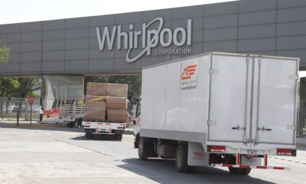 WHIRLPOOL CONFIRMA CIERRE DE PLANTA EN APODACA PARA 2027 Y PREVÉ GASTO DE 165 MILLONES DE DÓLARES