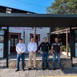 DAVID DE LA PEÑA ENTREGA 20 PARADAS DE AUTOBÚS RENOVADAS PARA MEJORAR LA MOVILIDAD EN SANTIAGO
