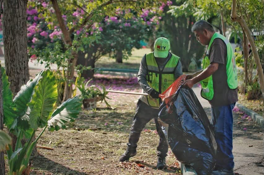 ADRIÁN DE LA GARZA IMPULSA MANTENIMIENTO DE PARQUES PARA QUE FAMILIAS REGIAS DISFRUTEN SUS VACACIONES