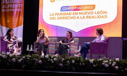 PATY SALAZAR PRESENTE EN DIÁLOGO POR LA PARIDAD EN NUEVO LEÓN 