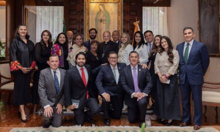 PONCHO ROBLEDO PLANTEA ANTE EL REPRESENTANTE DEL VATICANO EL DEBATE SOBRE MIGRACIÓN, CORRUPCIÓN E INJUSTICIA FISCAL