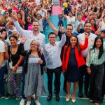 FÉLIX ARRATIA ENTREGA MÁS DE 2 MIL 500 TARJETAS DEL PROGRAMA “AYUDAMOS A LAS MUJERES” EN SAN BERNABÉ