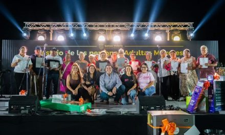 RAÚL CANTÚ CELEBRA A ADULTAS MAYORES Y RECONOCE SU LEGADO EN SALINAS VICTORIA