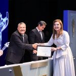 SANTOS GUZMÁN RECONOCE EXCELENCIA PROFESIONAL DE 38 EGRESADOS DE LA UANL