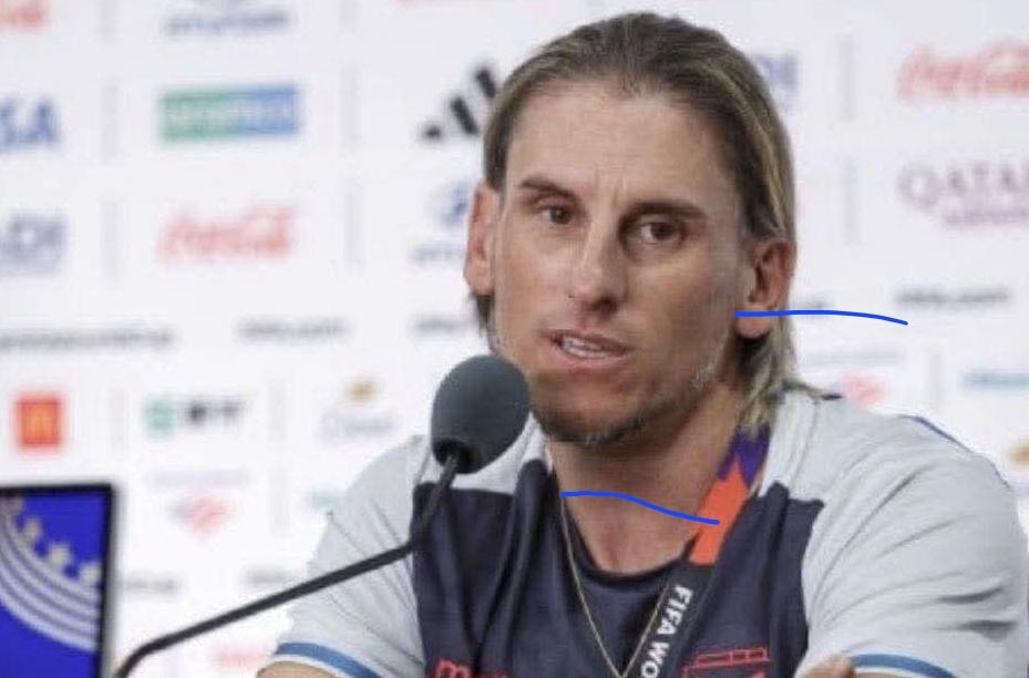 BECCACECE DEJA ECUADOR TRAS ELIMINACIÓN ANTE MÉXICO Y ABANDONA CONFERENCIA DE PRENSA   