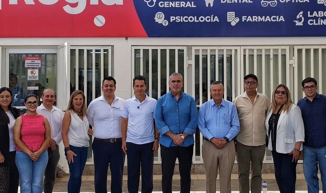 CÉSAR GARZA VILLARREAL VISITA LA UNIDAD MÉDICA SALUD DIGNA CROC EN MONTERREY