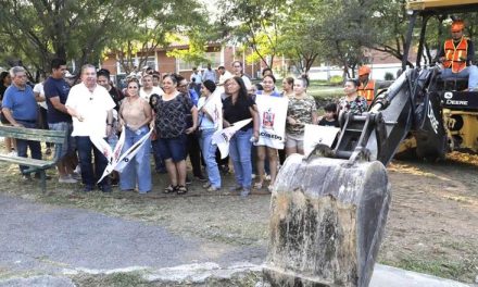 JOSÉ ANTONIO QUIROGA ARRANCA REMODELACIÓN DE PLAZA EN ESCOBEDO