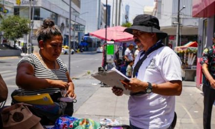MONTERREY REALIZA 84 DECOMISOS A COMERCIANTES AMBULANTES DURANTE EL FIN DE SEMANA