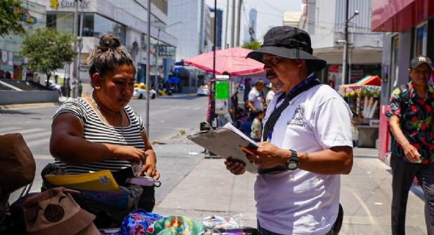 MONTERREY REALIZA 84 DECOMISOS A COMERCIANTES AMBULANTES DURANTE EL FIN DE SEMANA