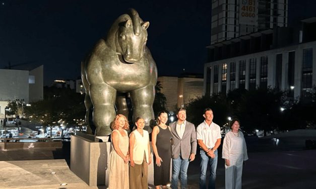 EL ‘CABALLO’ DE BOTERO VUELVE A LA MACROPLAZA DE MONTERREY 
