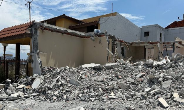 MONTERREY AVANZA EN DEMOLICIÓN PARA AMPLIAR PASEO DE LOS LEONES
