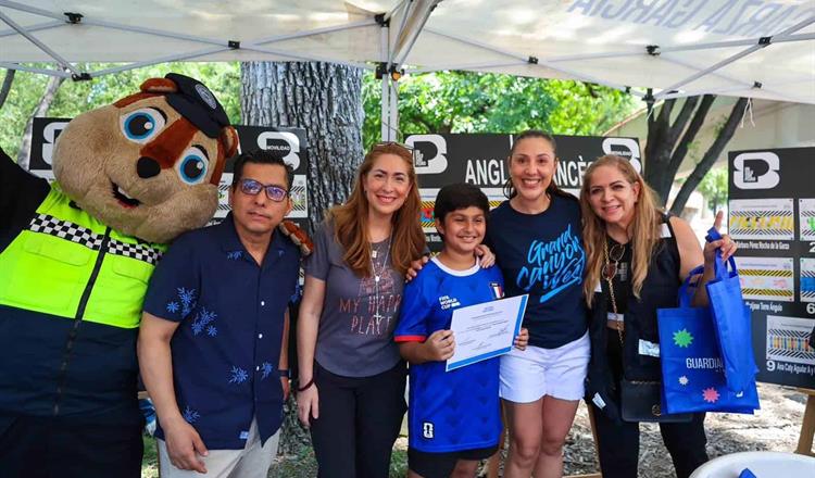 MAURICIO FARAH PRESENTA FINALISTAS DE CRUCE PEATONAL SEGURO 2026