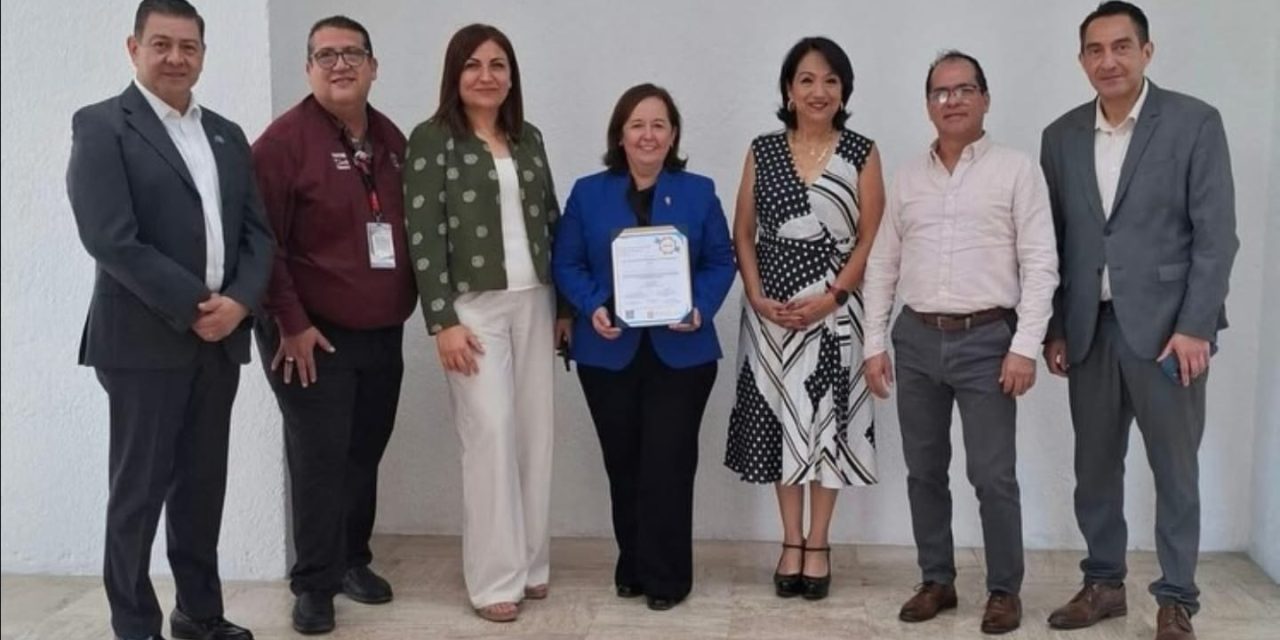 ADRIANA GARZA REFRENDA POR CUARTO AÑO EL DISTINTIVO DE SALUD EN FACPYA
