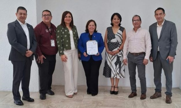 ADRIANA GARZA REFRENDA POR CUARTO AÑO EL DISTINTIVO DE SALUD EN FACPYA