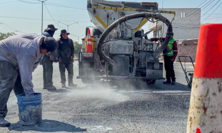 JOSÉ ANTONIO QUIROGA MEJORA VIALIDADES DE ESCOBEDO CON OPERATIVO DE BACHEO