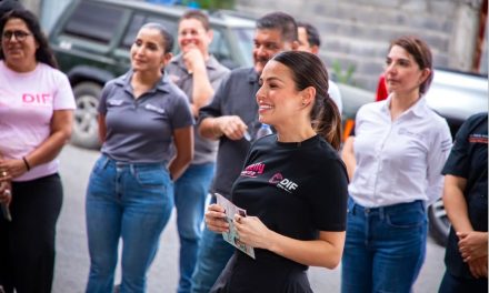NELLY GARZA REAFIRMA SU CERCANÍA CON LOS VECINOS DE SALINAS VICTORIA