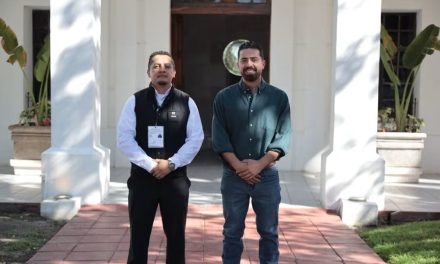 DAVID SÁNCHEZ ACERCA TRÁMITES DEL SAT A HABITANTES DE GENERAL TERÁN