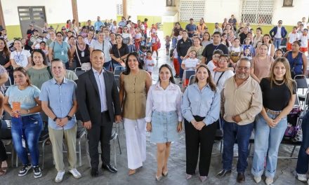 ALE MORALES ACERCA EL PROGRAMA MAPA A ESTUDIANTES DE SALINAS