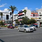 SEMÁFOROS SIN SERVICIO PROVOCAN CAOS VIAL EN EL CENTRO DE MONTERREY