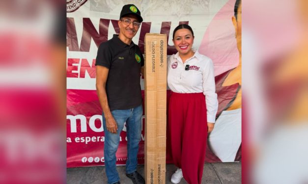 ANYLÚ BENDICIÓN IMPULSA A EMPRENDEDORES DE ESCOBEDO CON “BAJO EL TOLDO”